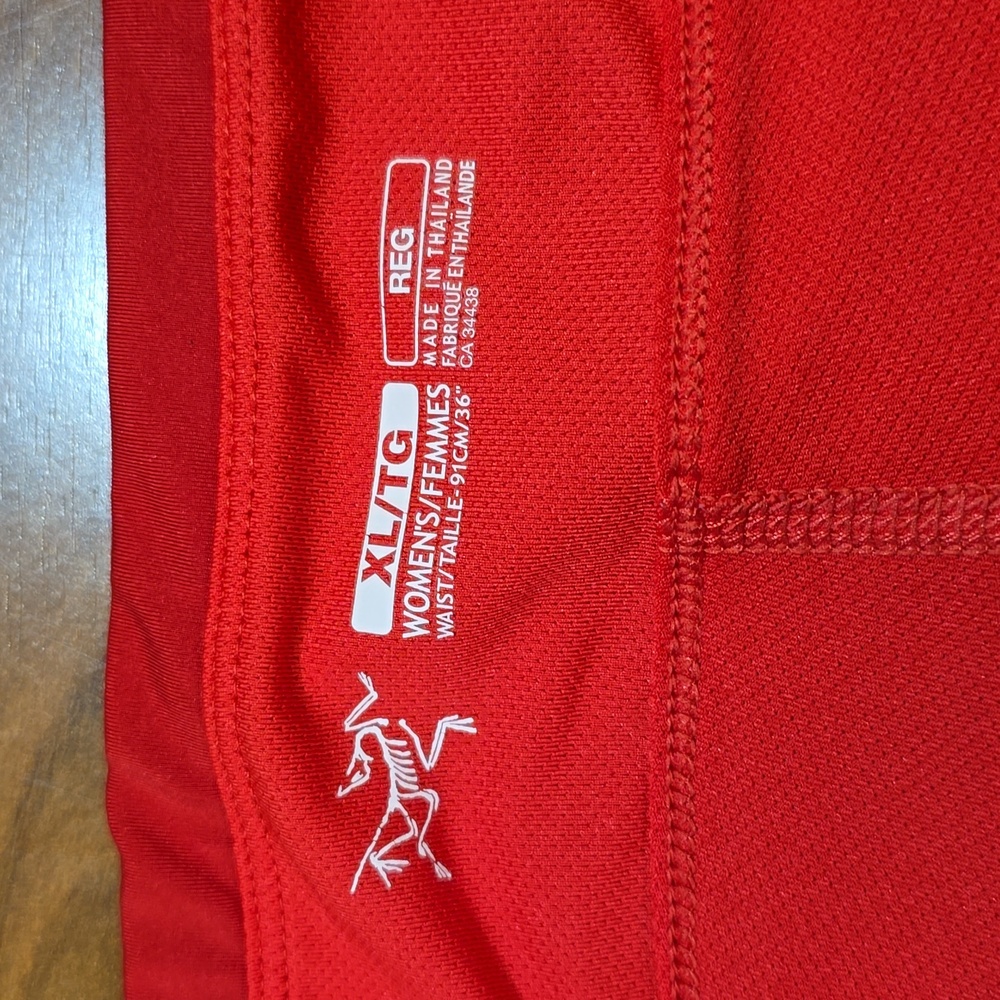 Arc'teryx Red Skort - Picture 4 of 8